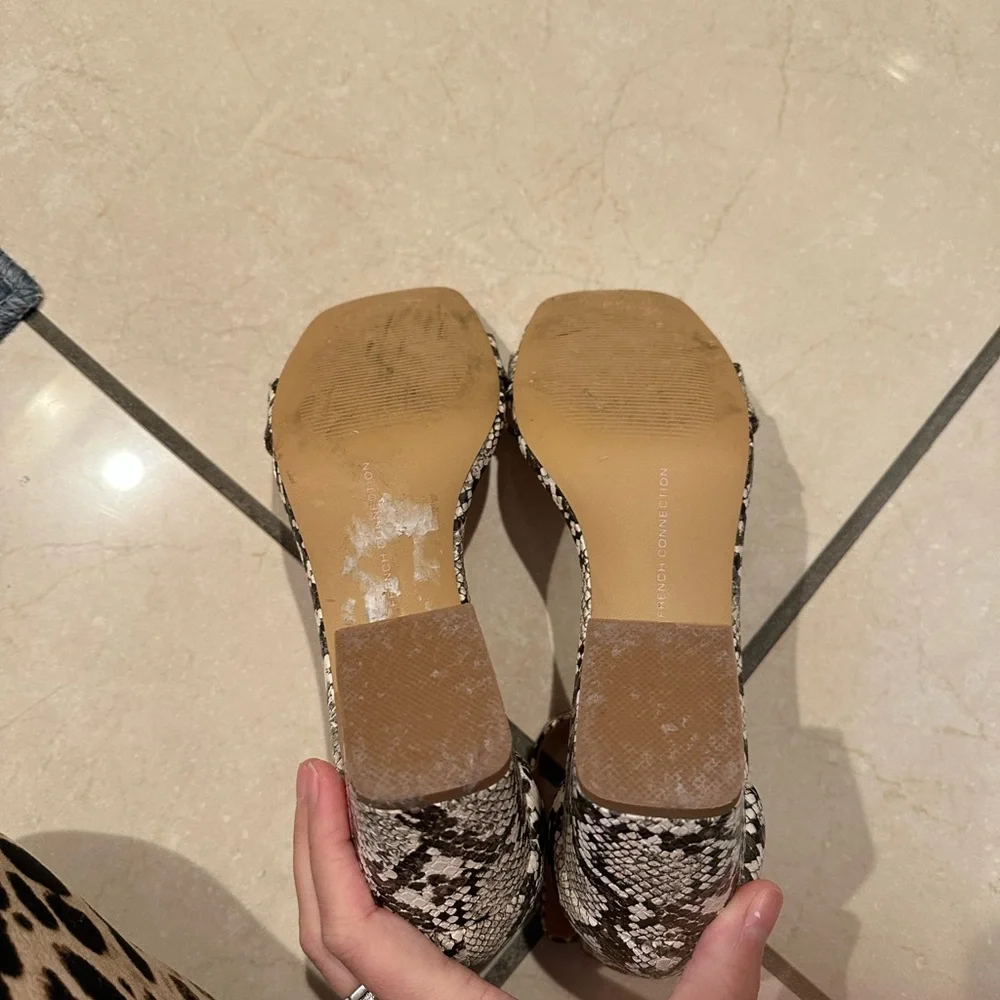 Like new French connection heels - Picture 7 of 11